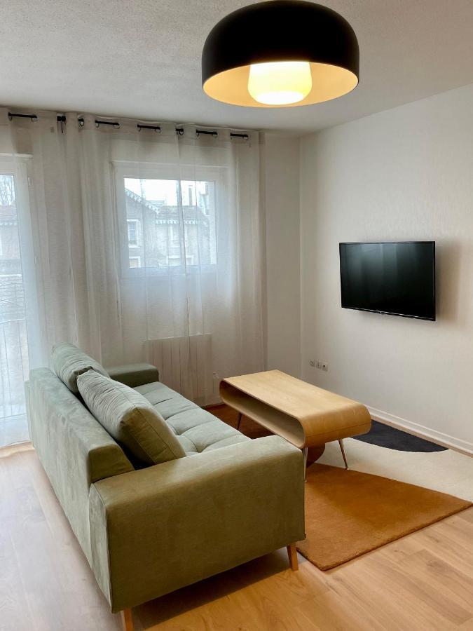Апартаменты Grand Studio Joli Coeur - Calme Cosy Lumineux + Parking Нанси Экстерьер фото